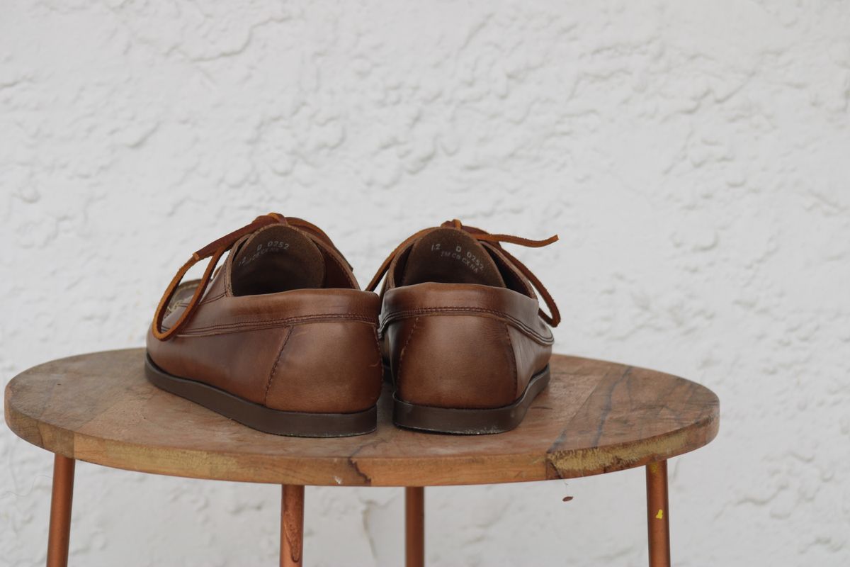 Photo by dandandan on March 31, 2024 of the Oak Street Bootmakers Trail Oxford in Horween Natural Chromexcel.