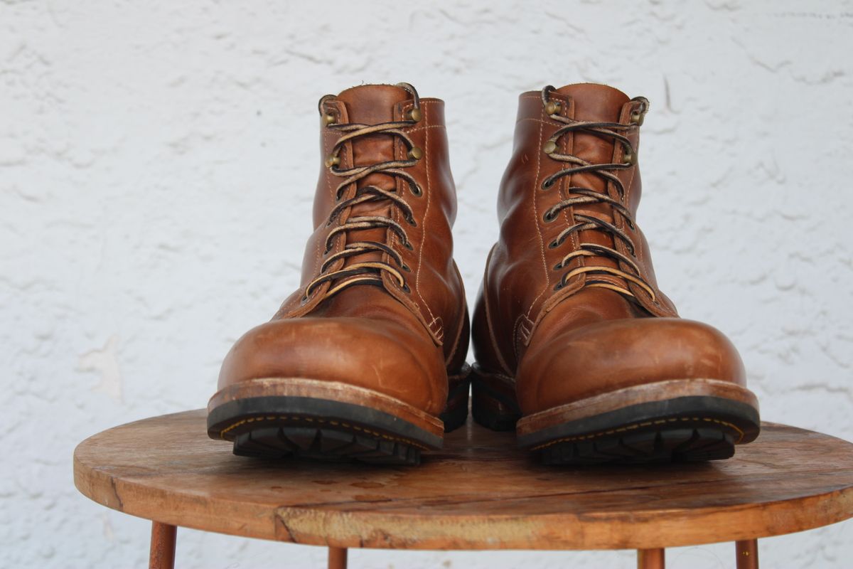 Photo by dandandan on November 2, 2025 of the Truman Plain Toe Boot in Sesame Doubleshot.