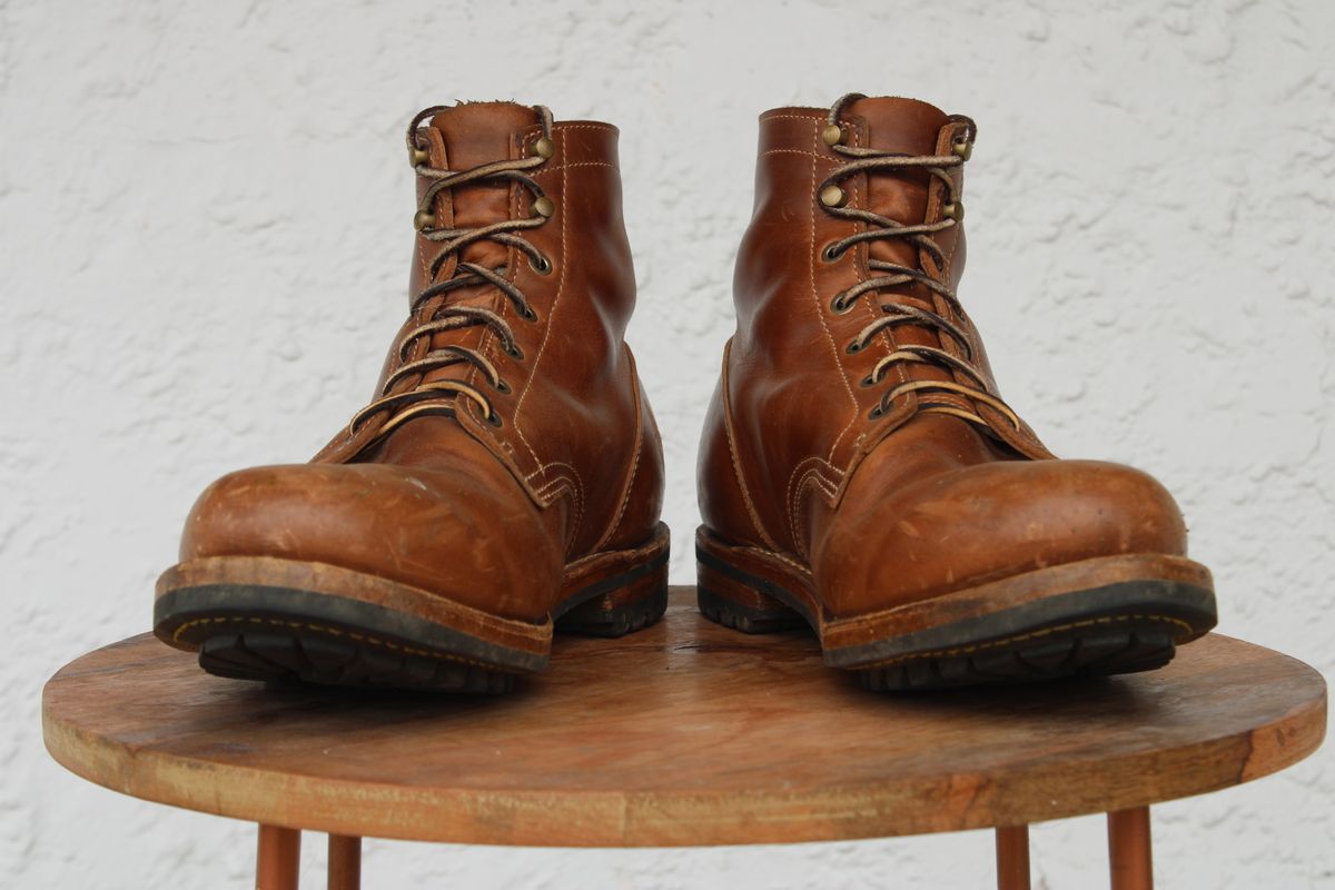 Photo by dandandan on November 30, 2025 of the Truman Plain Toe Boot in Sesame Doubleshot.