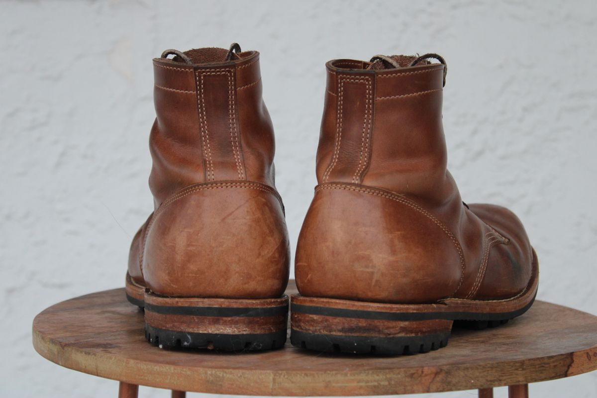 Photo by dandandan on January 3, 2026 of the Truman Plain Toe Boot in Sesame Doubleshot.