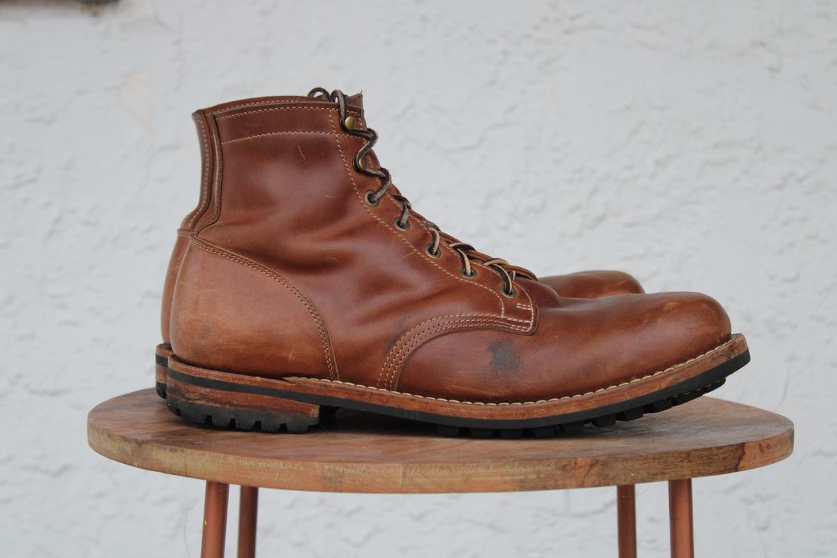 Photo by dandandan on January 3, 2026 of the Truman Plain Toe Boot in Sesame Doubleshot.
