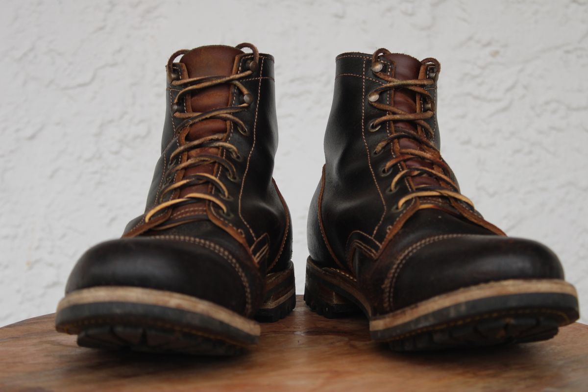 Photo by dandandan on November 30, 2025 of the Truman Cap Toe Boot in Horween Java Waxed Flesh.