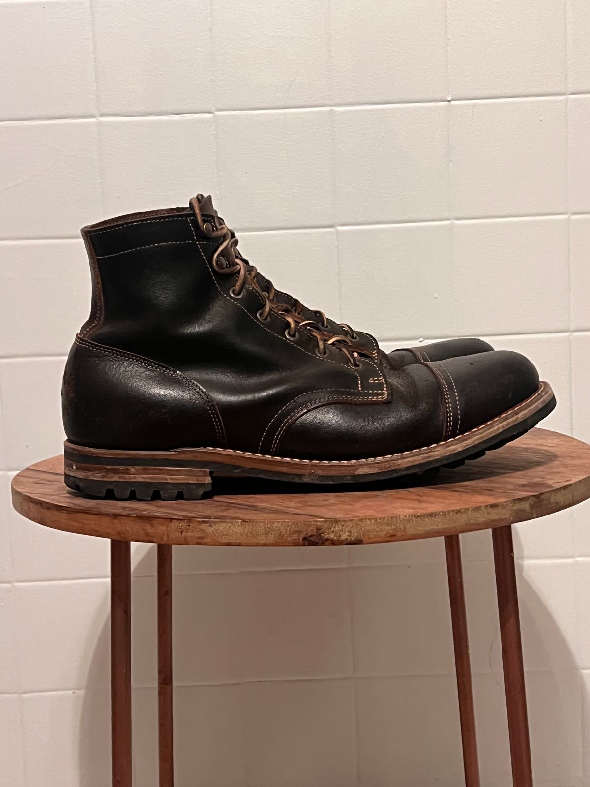 Photo by dandandan on January 6, 2026 of the Truman Cap Toe Boot in Horween Java Waxed Flesh.
