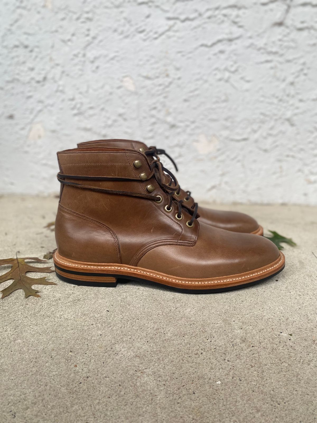 Photo by dandandan on October 1, 2022 of the Grant Stone Diesel Boot in Horween Dune Chromexcel.