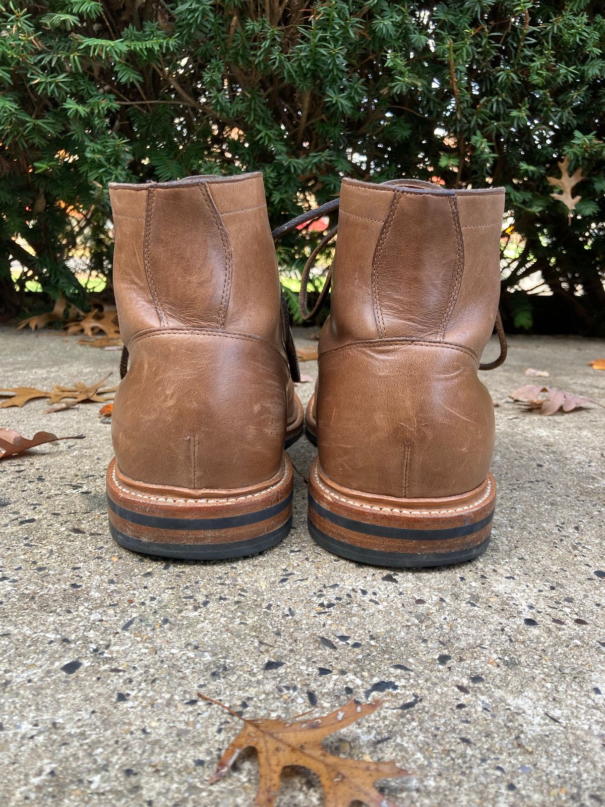 Photo by dandandan on November 5, 2022 of the Grant Stone Diesel Boot in Horween Dune Chromexcel.