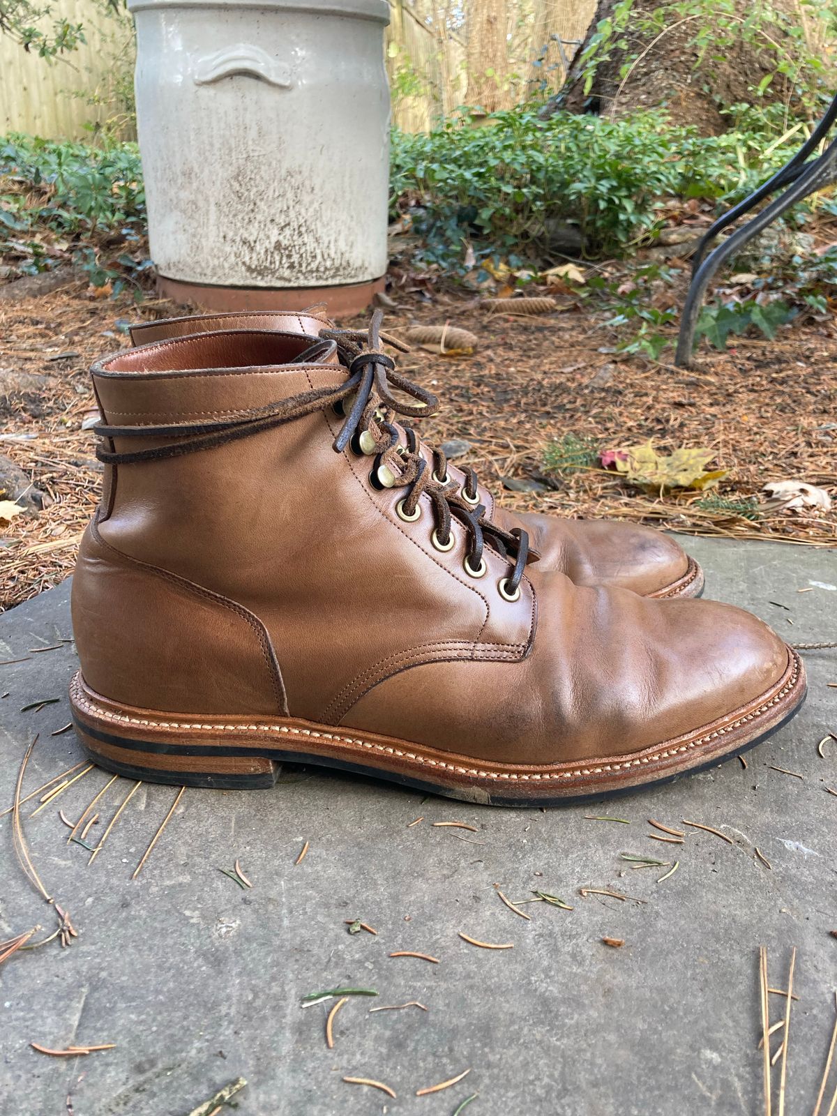 Photo by dandandan on December 4, 2022 of the Grant Stone Diesel Boot in Horween Dune Chromexcel.