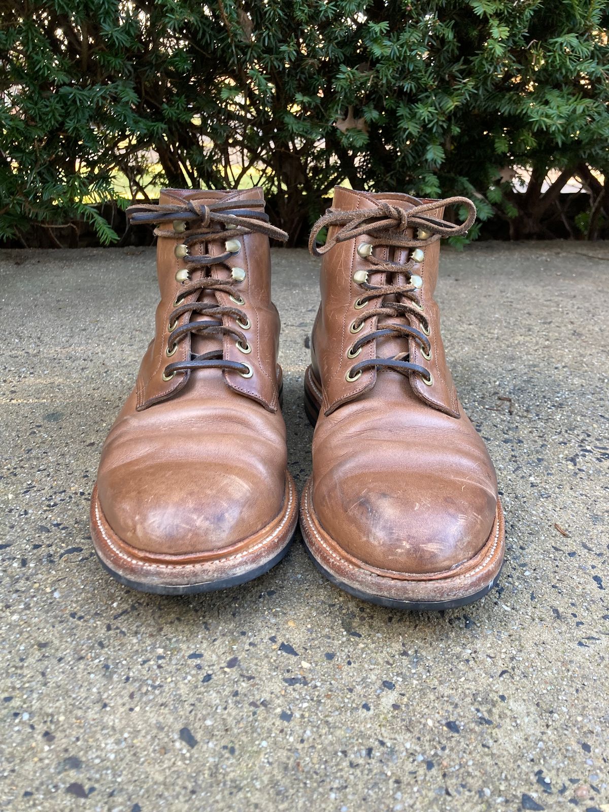 Photo by dandandan on January 1, 2023 of the Grant Stone Diesel Boot in Horween Dune Chromexcel.