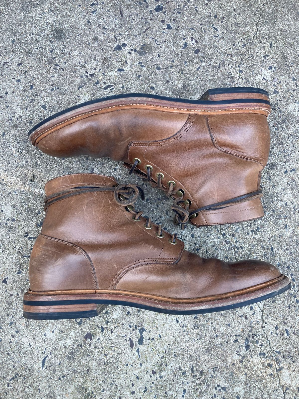 Photo by dandandan on February 4, 2023 of the Grant Stone Diesel Boot in Horween Dune Chromexcel.