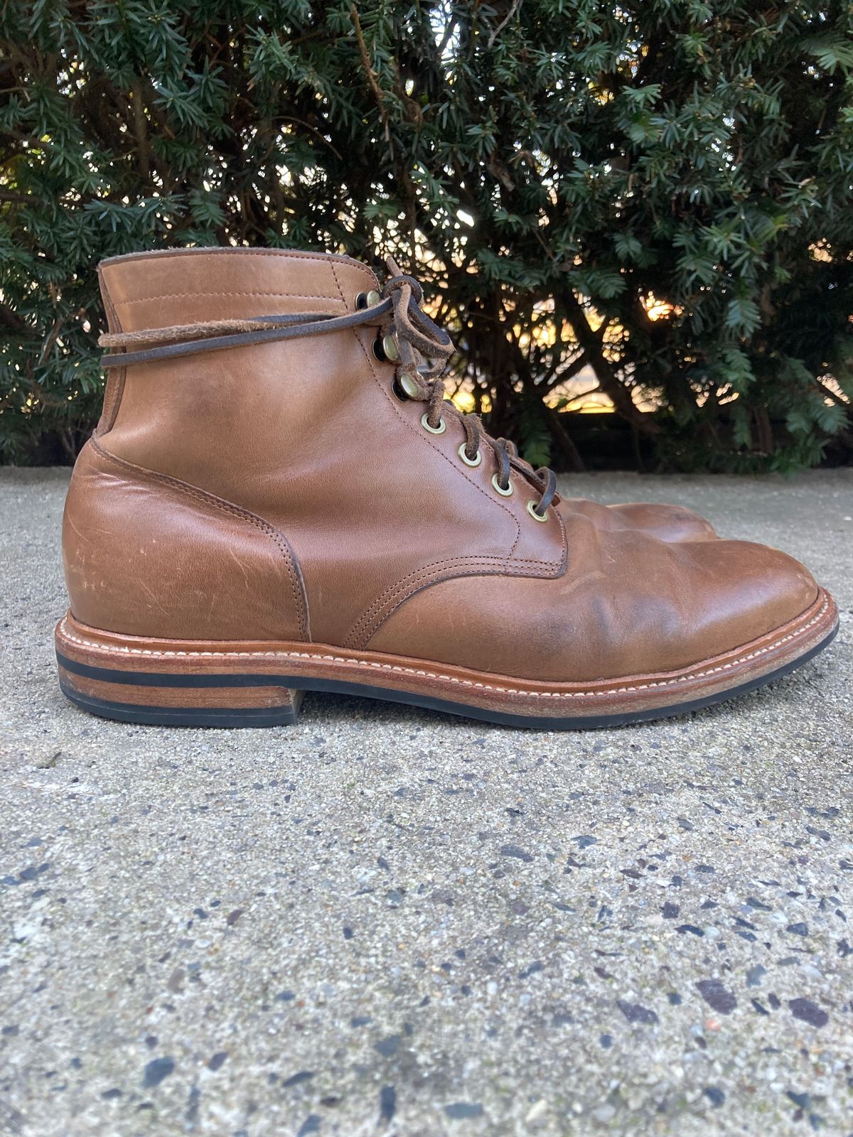 Photo by dandandan on February 4, 2023 of the Grant Stone Diesel Boot in Horween Dune Chromexcel.