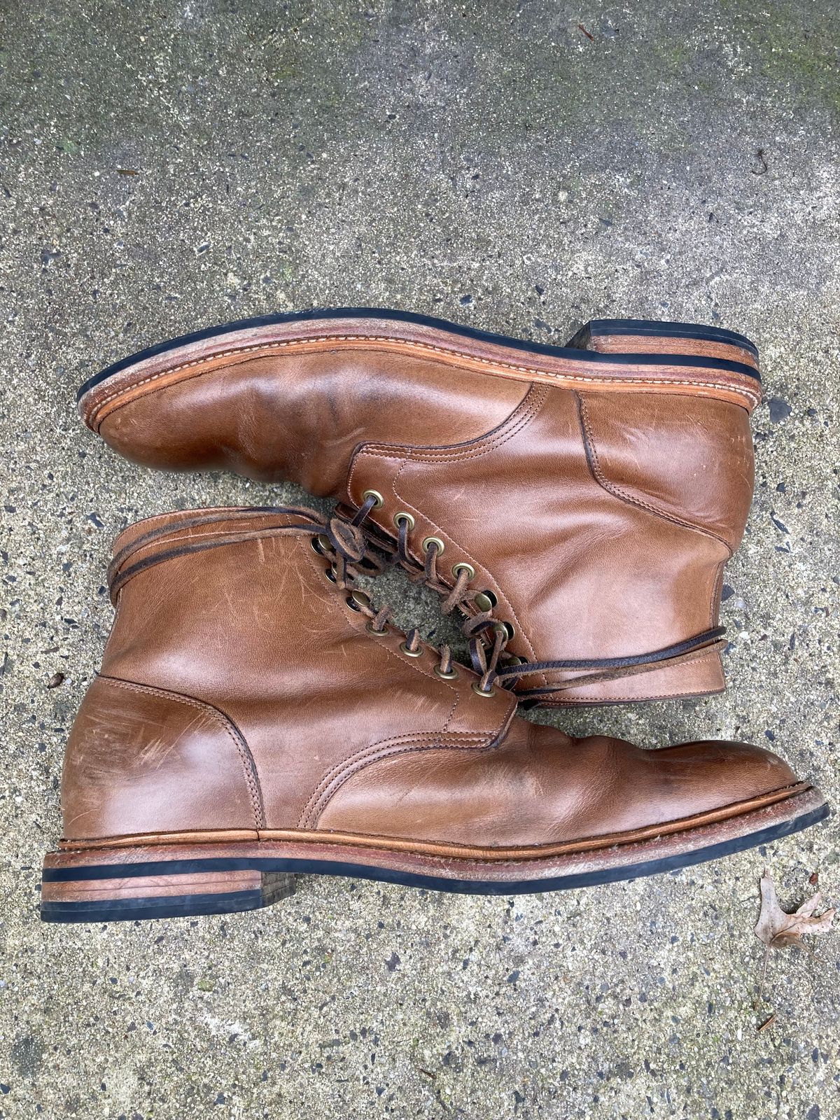 Photo by dandandan on March 4, 2023 of the Grant Stone Diesel Boot in Horween Dune Chromexcel.