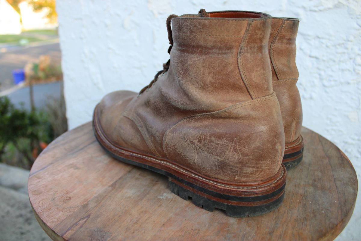 Photo by dandandan on November 5, 2023 of the Grant Stone Diesel Boot in C.F. Stead Natural Waxy Commander Suede.