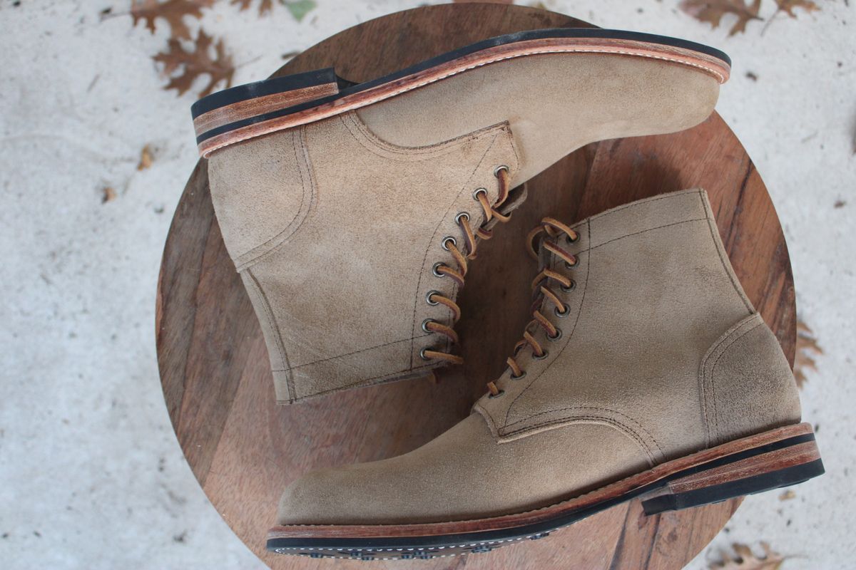 Photo by dandandan on October 2, 2024 of the Oak Street Bootmakers Trench Boot in Horween Natural Chromexcel Roughout.