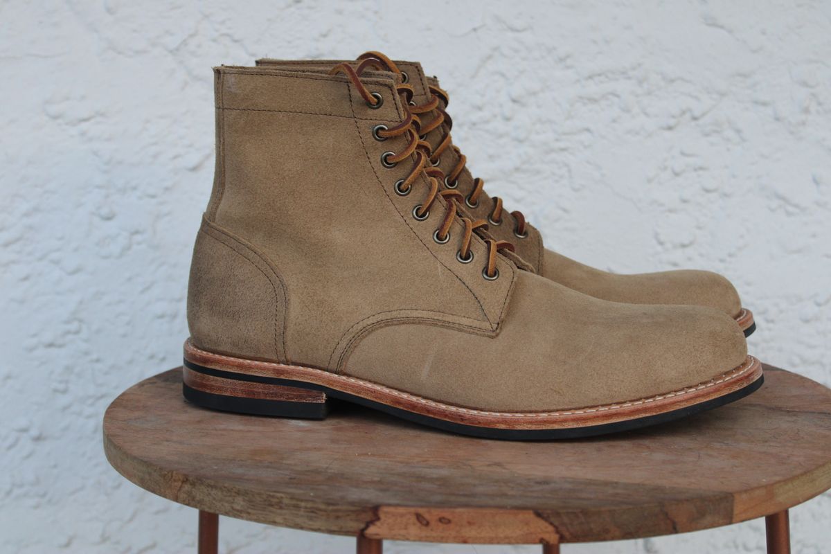 Photo by dandandan on October 2, 2024 of the Oak Street Bootmakers Trench Boot in Horween Natural Chromexcel Roughout.