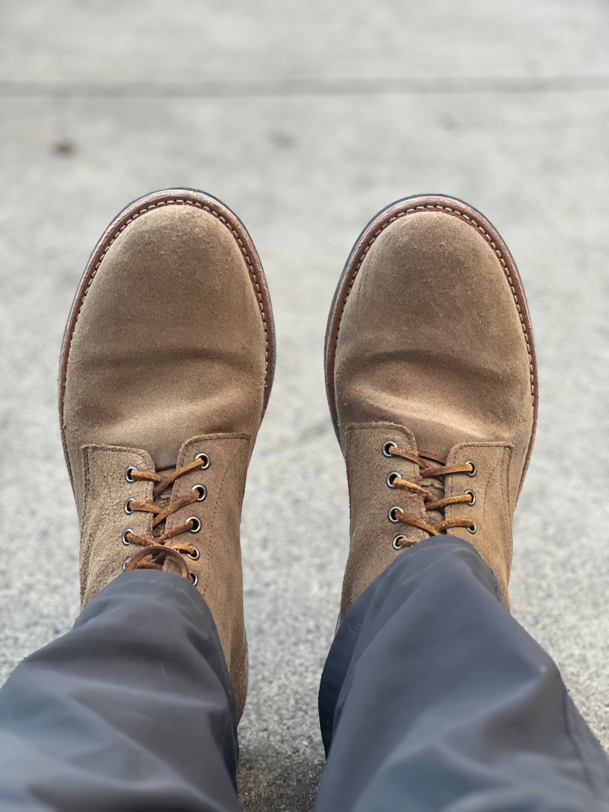 Photo by dandandan on December 30, 2024 of the Oak Street Bootmakers Trench Boot in Horween Natural Chromexcel Roughout.