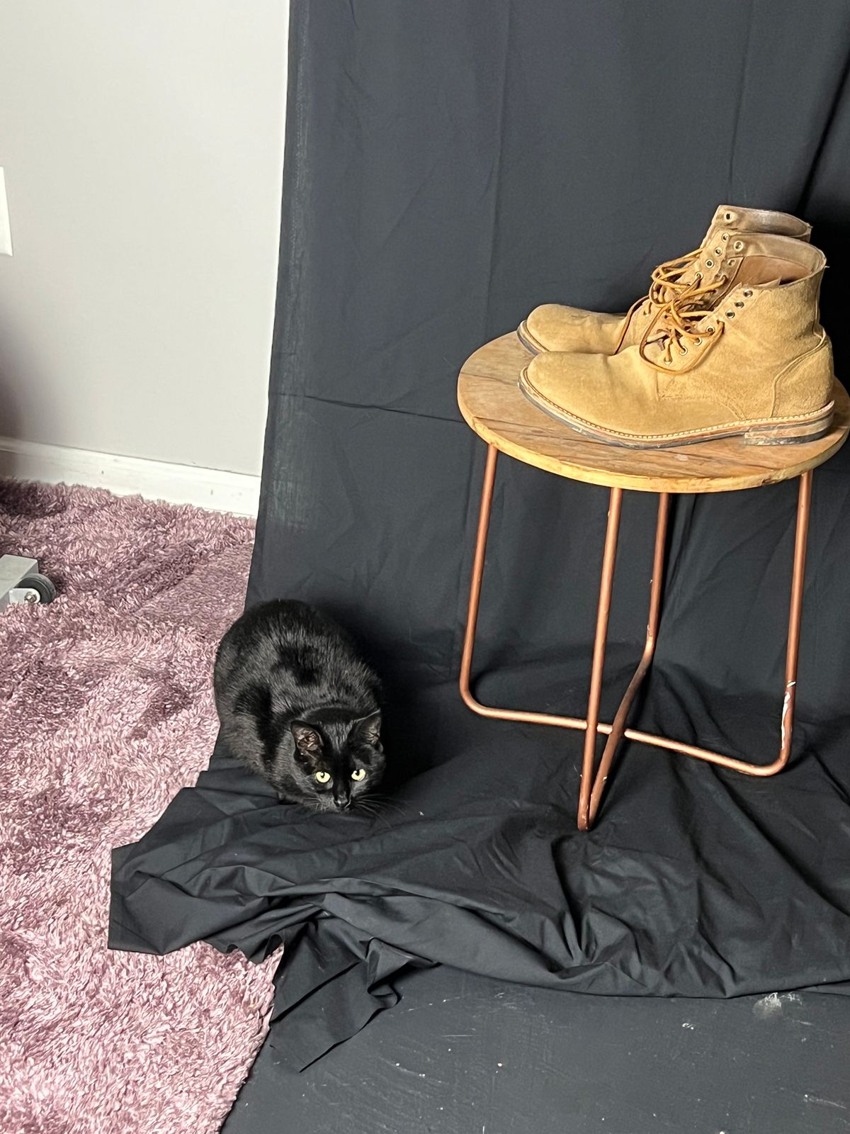 Photo by dandandan on January 1, 2025 of the Oak Street Bootmakers Trench Boot in Horween Natural Chromexcel Roughout.