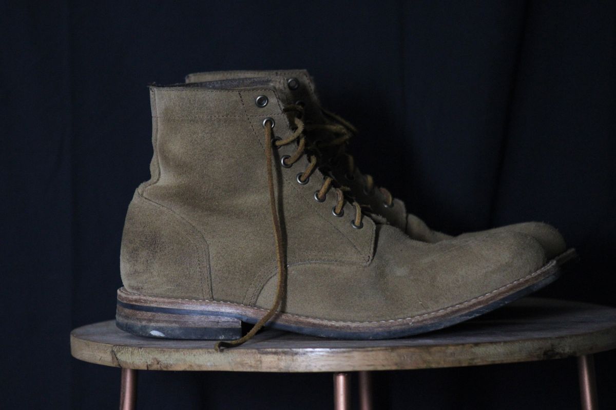 Photo by dandandan on January 1, 2025 of the Oak Street Bootmakers Trench Boot in Horween Natural Chromexcel Roughout.