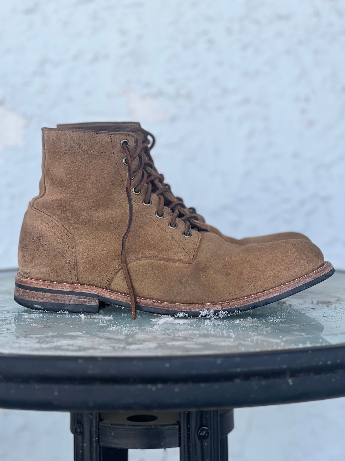 Photo by dandandan on January 25, 2025 of the Oak Street Bootmakers Trench Boot in Horween Natural Chromexcel Roughout.