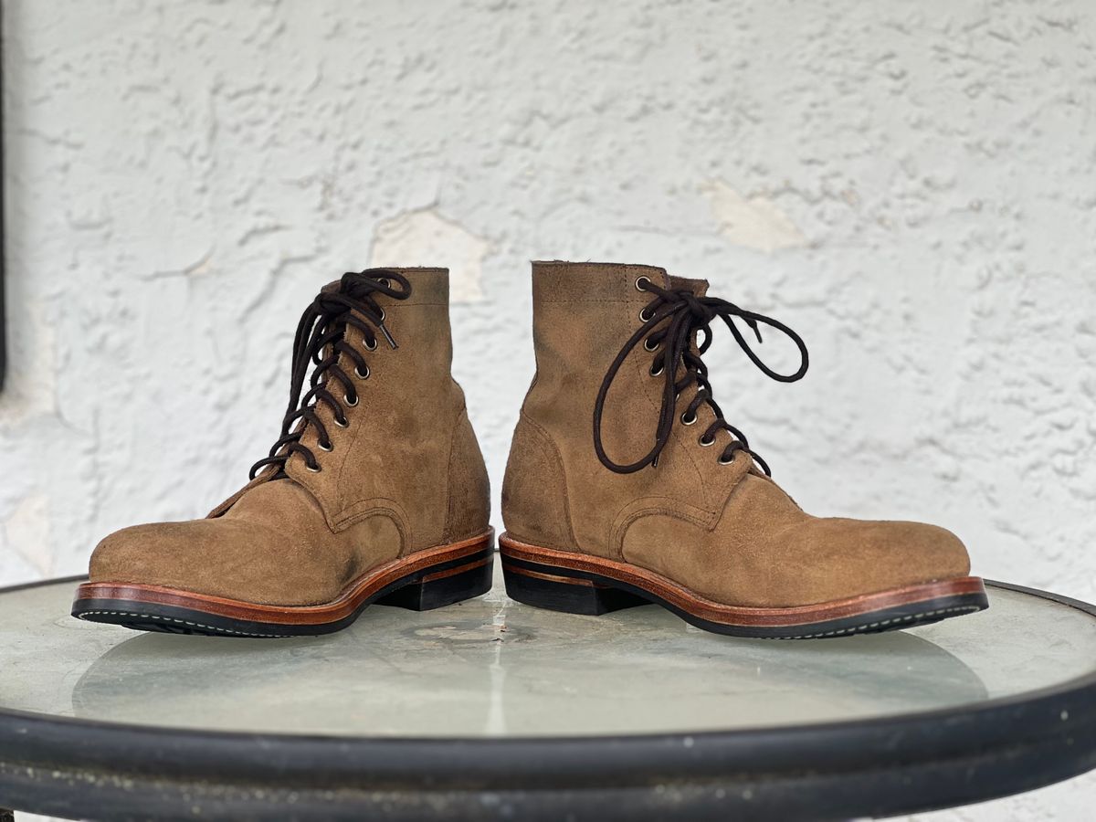 Photo by dandandan on June 28, 2025 of the Oak Street Bootmakers Trench Boot in Horween Natural Chromexcel Roughout.