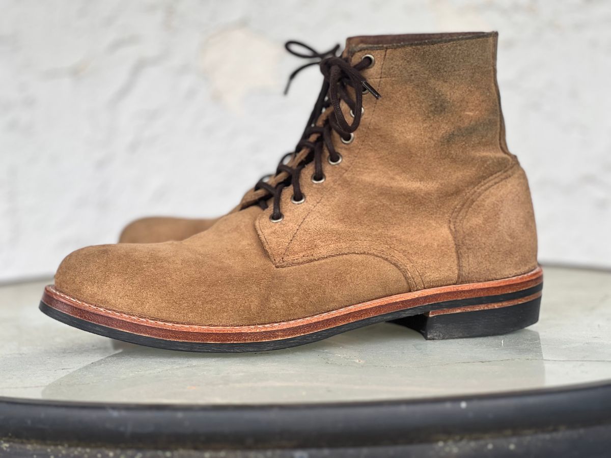 Photo by dandandan on June 28, 2025 of the Oak Street Bootmakers Trench Boot in Horween Natural Chromexcel Roughout.