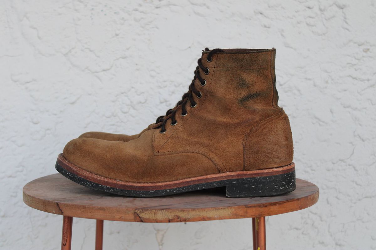 Photo by dandandan on March 1, 2026 of the Oak Street Bootmakers Trench Boot in Horween Natural Chromexcel Roughout.
