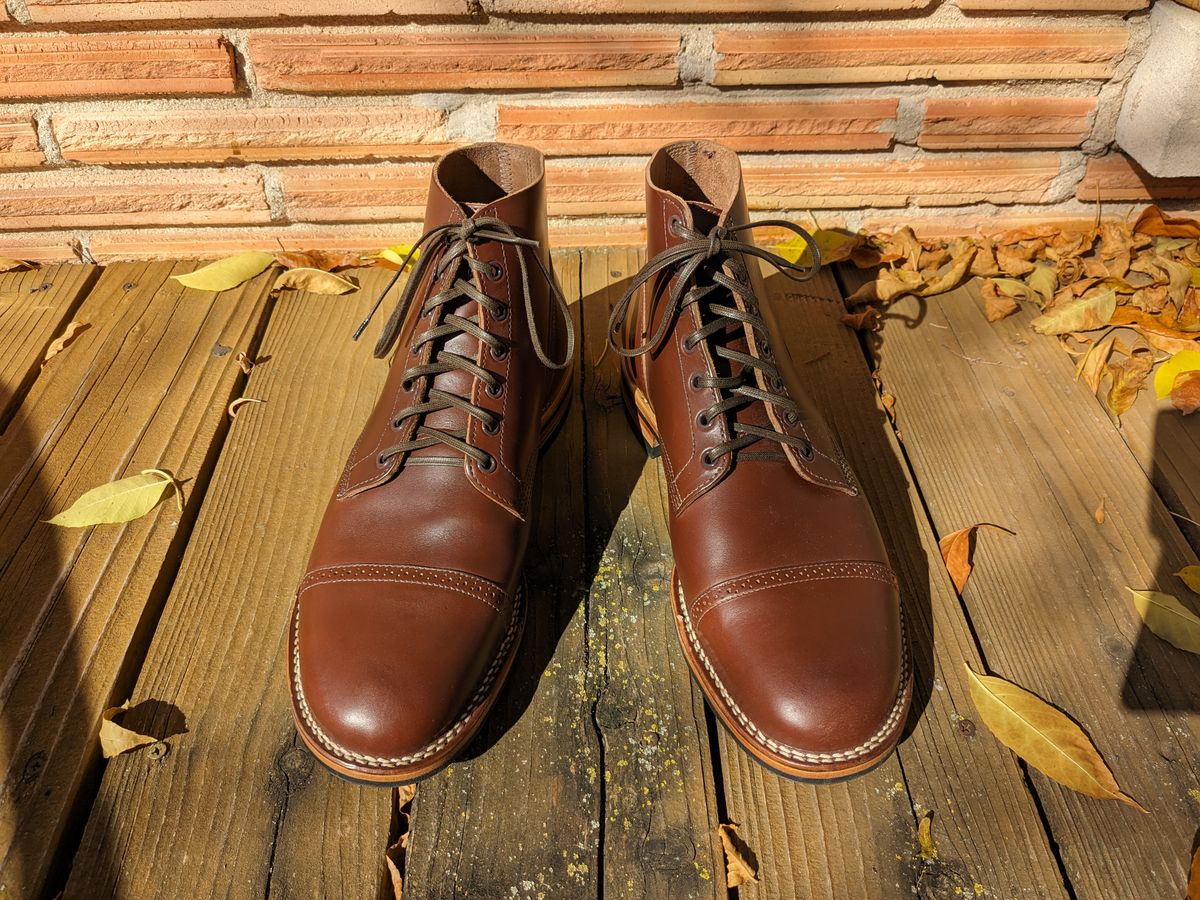 Photo by frog123 on October 24, 2023 of the Viberg Boondocker in Horween Pigment Brown Workshoe Butt.