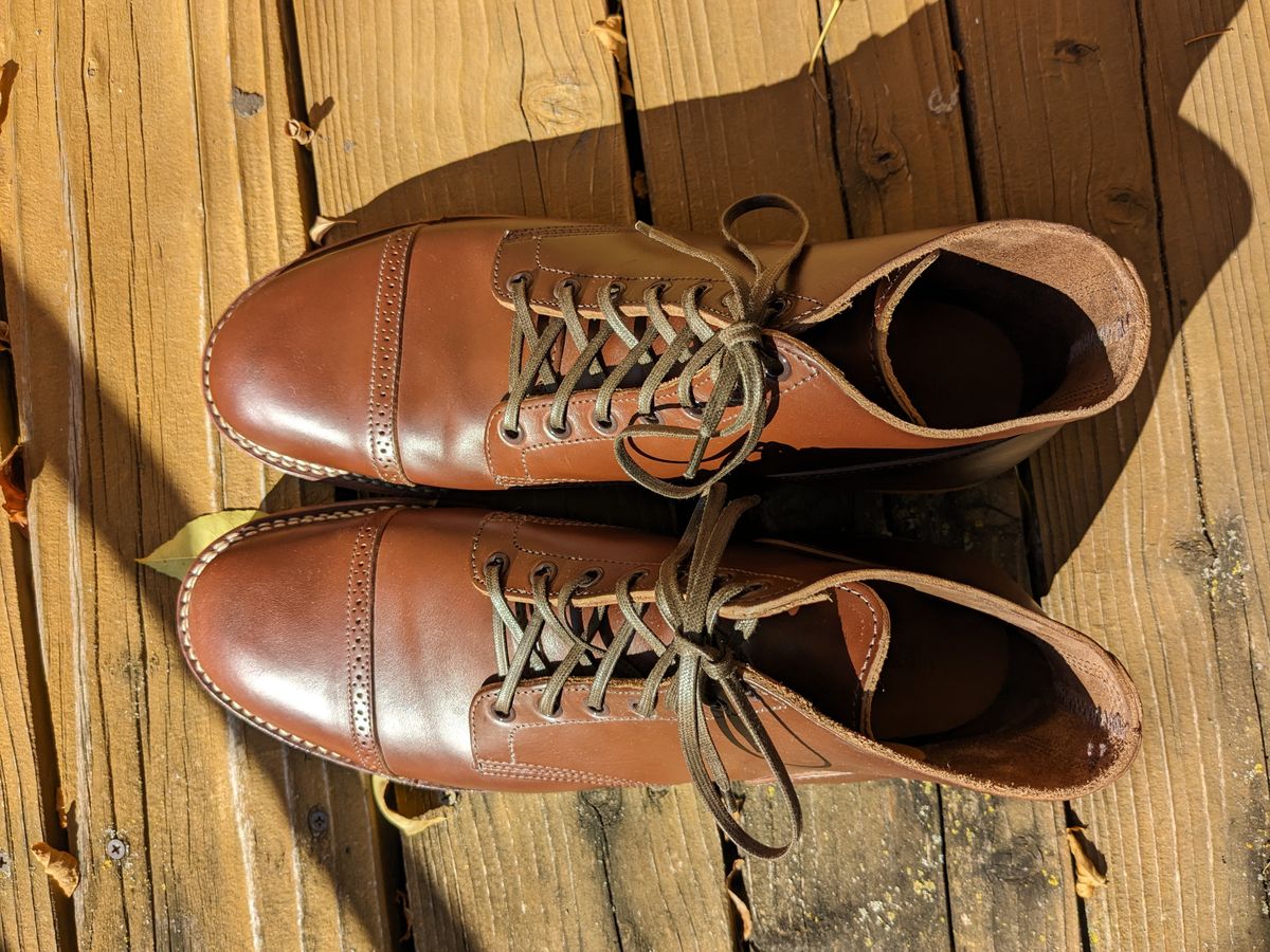 Photo by frog123 on October 24, 2023 of the Viberg Boondocker in Horween Pigment Brown Workshoe Butt.