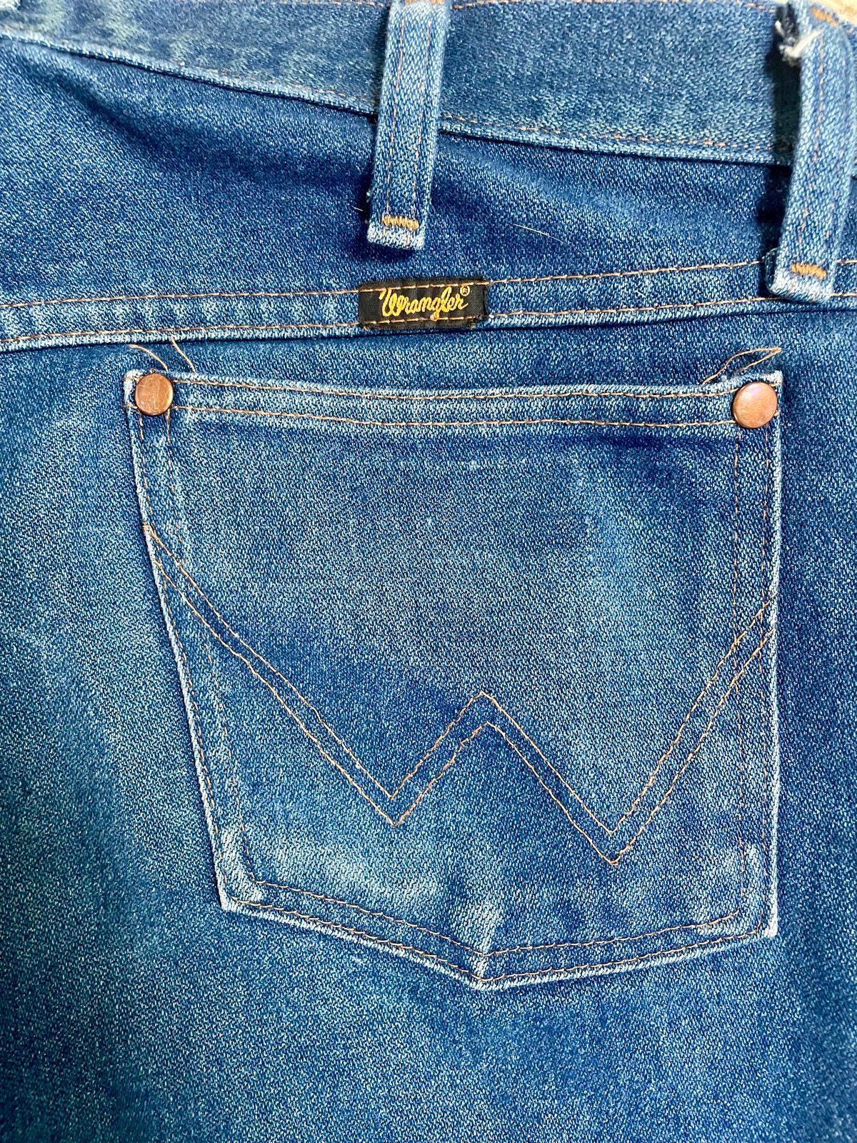Photo by nomoresayswife on February 8, 2025 of the Wrangler 13MWZ, Wrangler Men's 13MWZ Cowboy Cut Original Fit Jean, Rigid Indigo, in 100% Cotton Heavyweight Denim, 14.75oz.