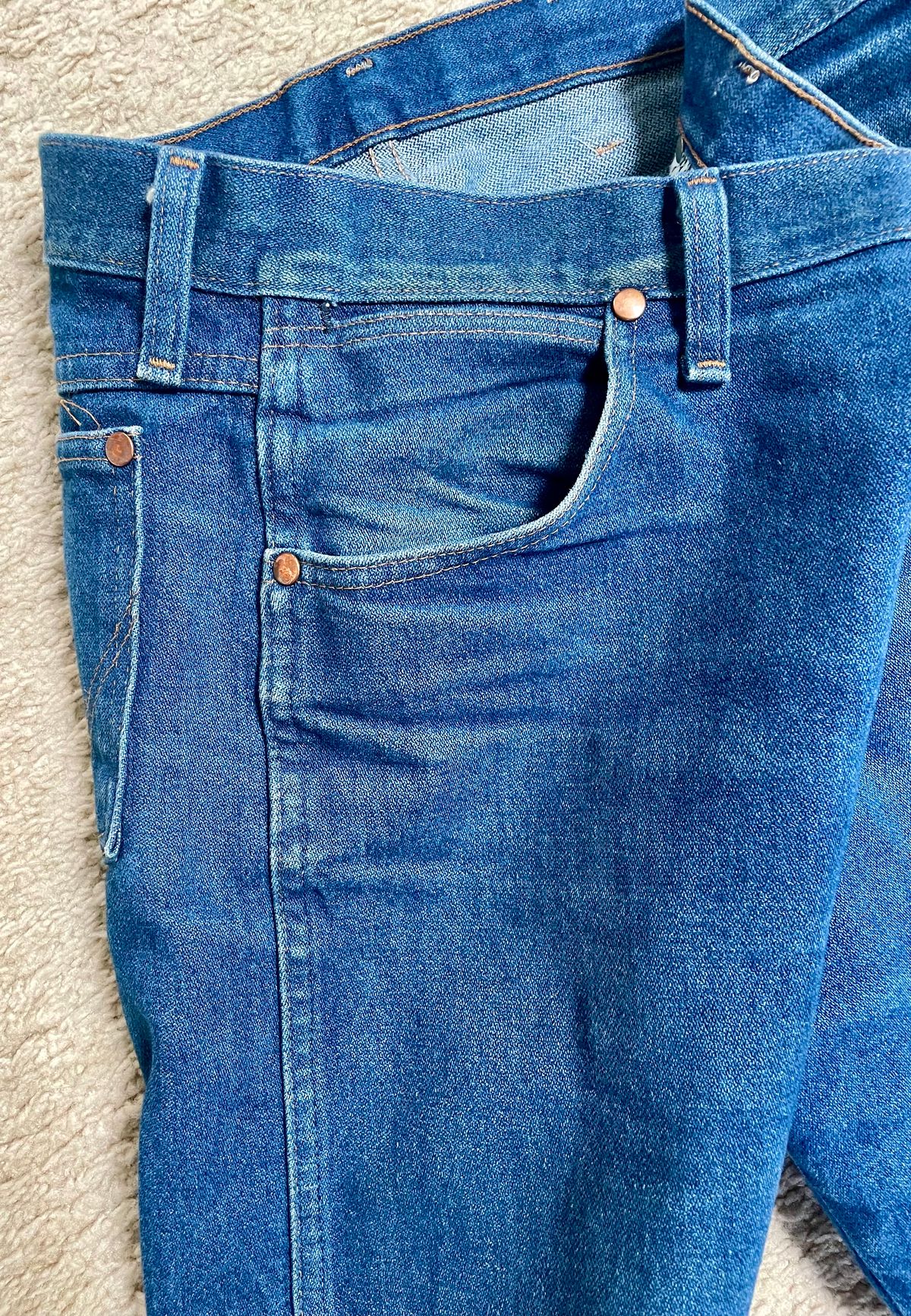 Photo by nomoresayswife on February 8, 2025 of the Wrangler 13MWZ, Wrangler Men's 13MWZ Cowboy Cut Original Fit Jean, Rigid Indigo, in 100% Cotton Heavyweight Denim, 14.75oz.