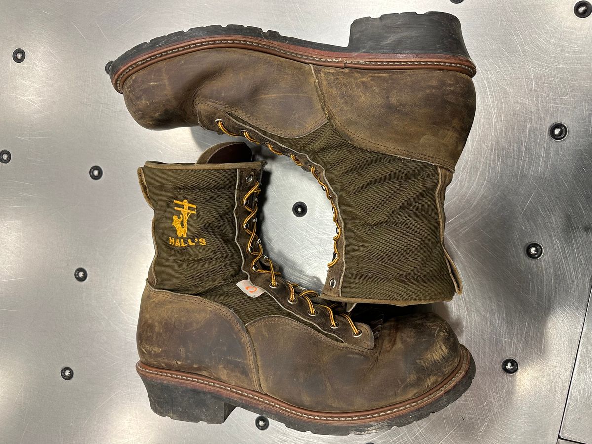 Photo by FtValloniaStreaker on January 4, 2024 of the Hall's Lace-To-Toe Lineman Boot in Brown Crazy Horse Oiled Leather.