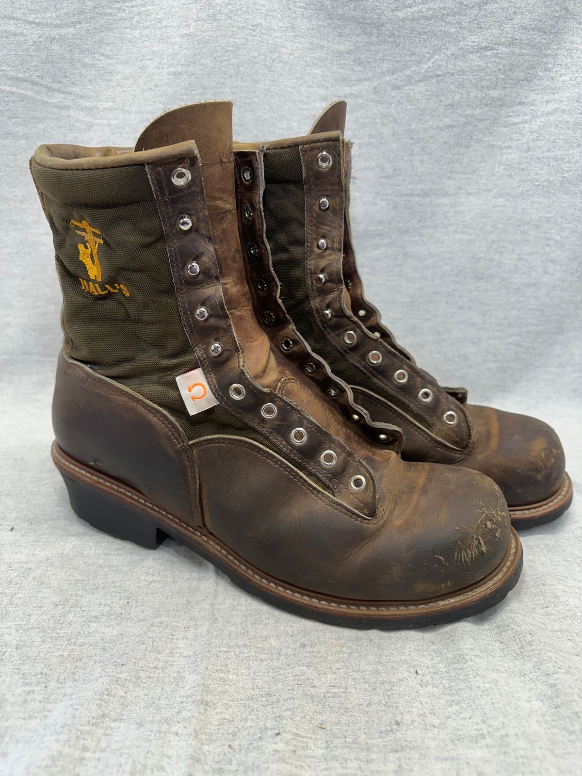 Photo by FtValloniaStreaker on April 3, 2024 of the Hall's Lace-To-Toe Lineman Boot in Brown Crazy Horse Oiled Leather.