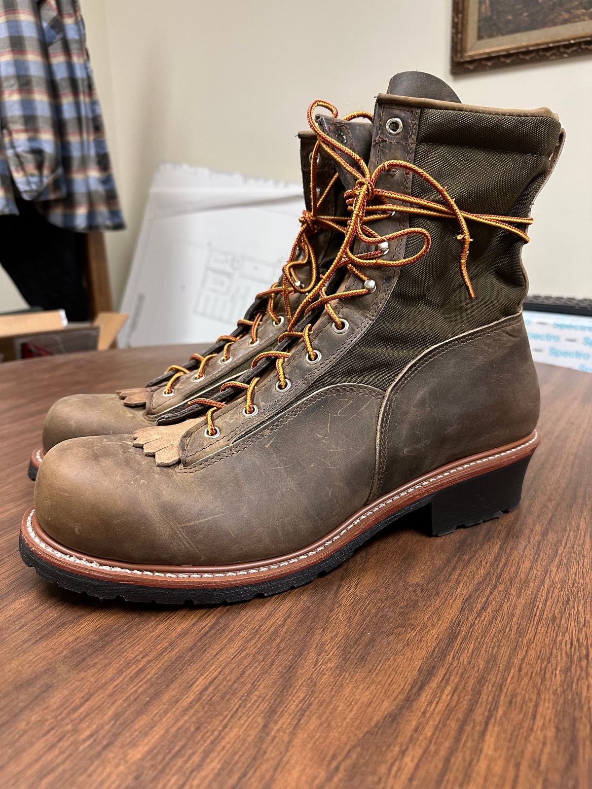 Photo by FtValloniaStreaker on October 2, 2023 of the Hall's Lace-To-Toe Lineman Boot in Brown Crazy Horse Oiled Leather.