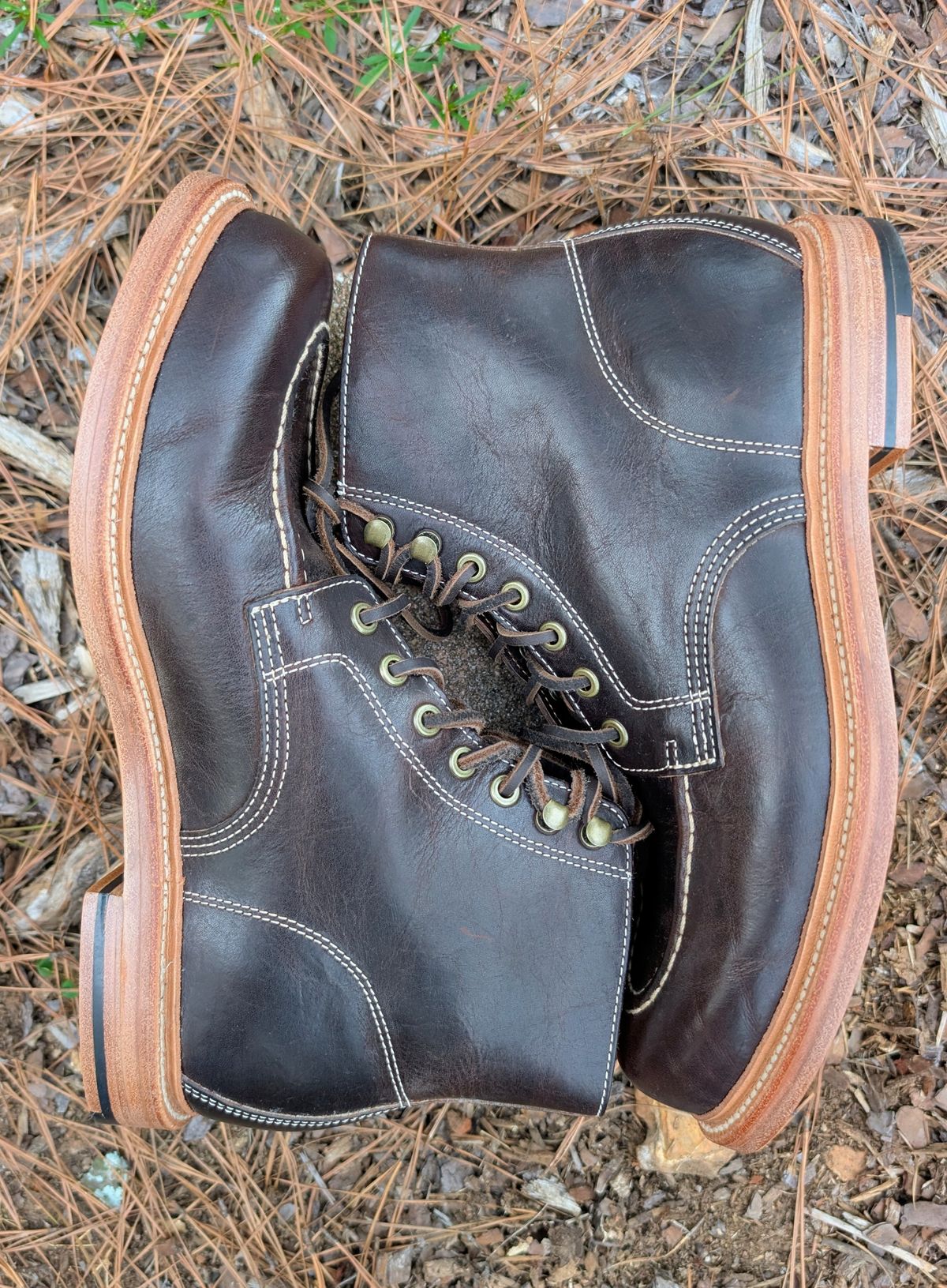 Photo by SIDO on October 1, 2025 of the Grant Stone Brass Boot in Dark Snuff Oiled Shoulder.