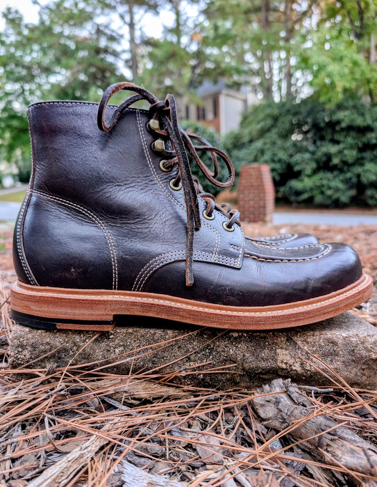 Photo by SIDO on October 1, 2025 of the Grant Stone Brass Boot in Dark Snuff Oiled Shoulder.