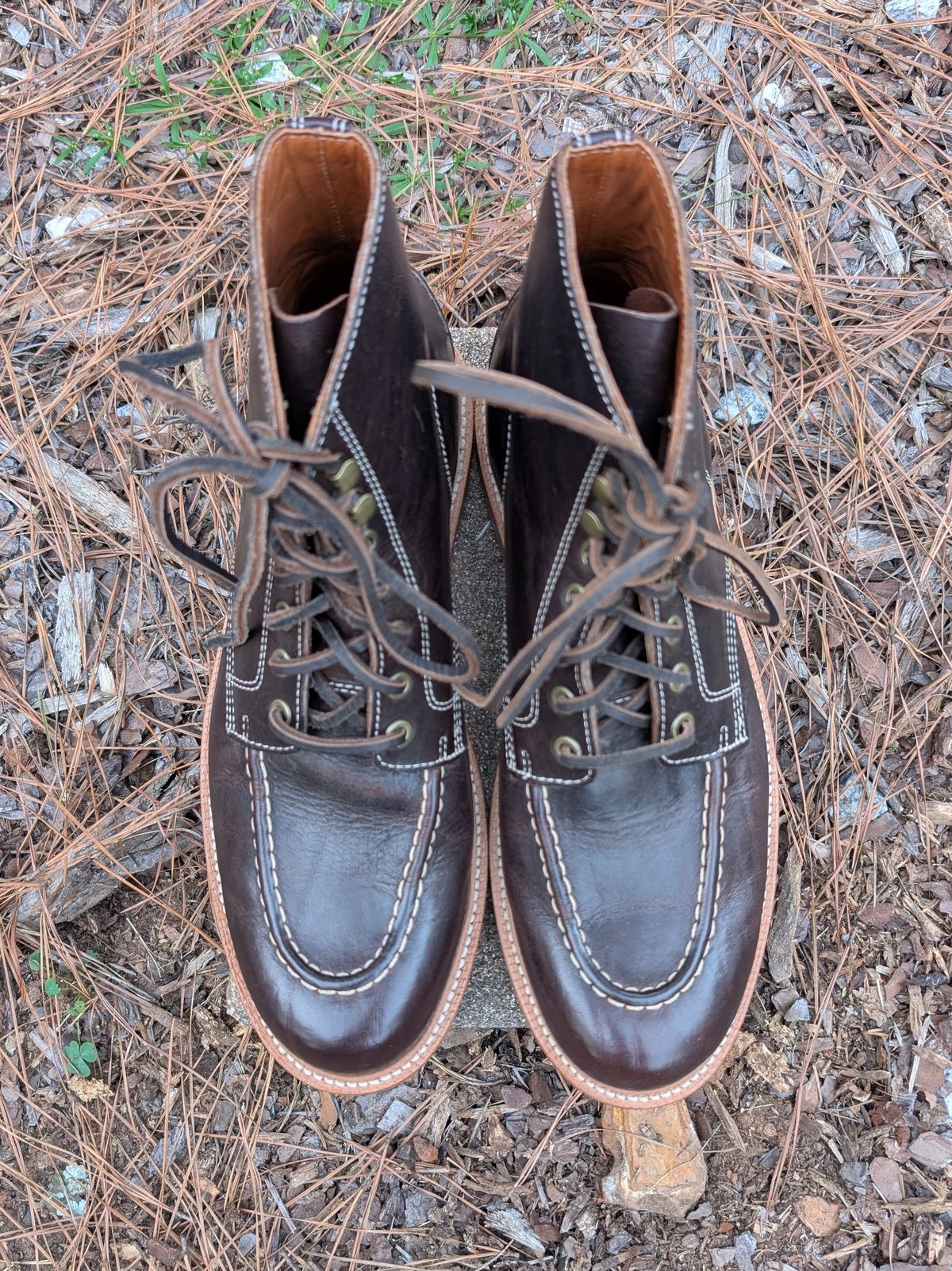 Photo by SIDO on October 1, 2025 of the Grant Stone Brass Boot in Dark Snuff Oiled Shoulder.