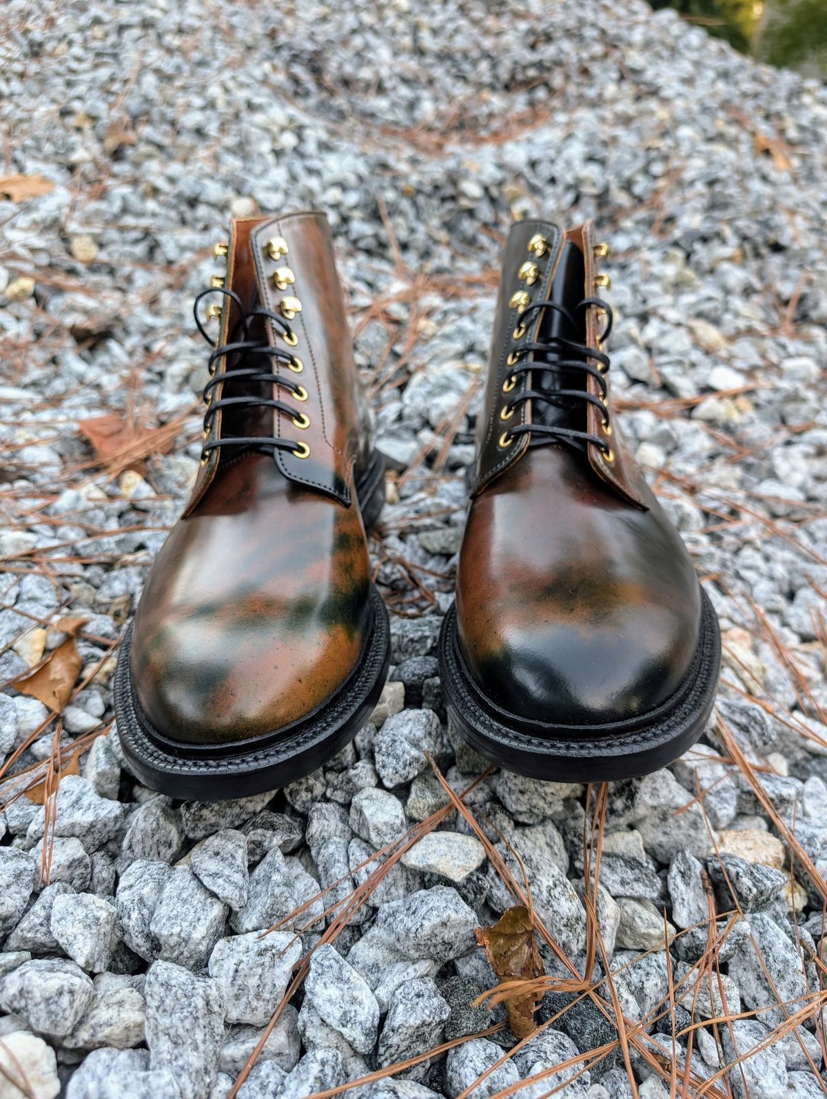 Photo by SIDO on October 3, 2024 of the Grant Stone Edward Boot in Horween Marbled Black Shell Cordovan.