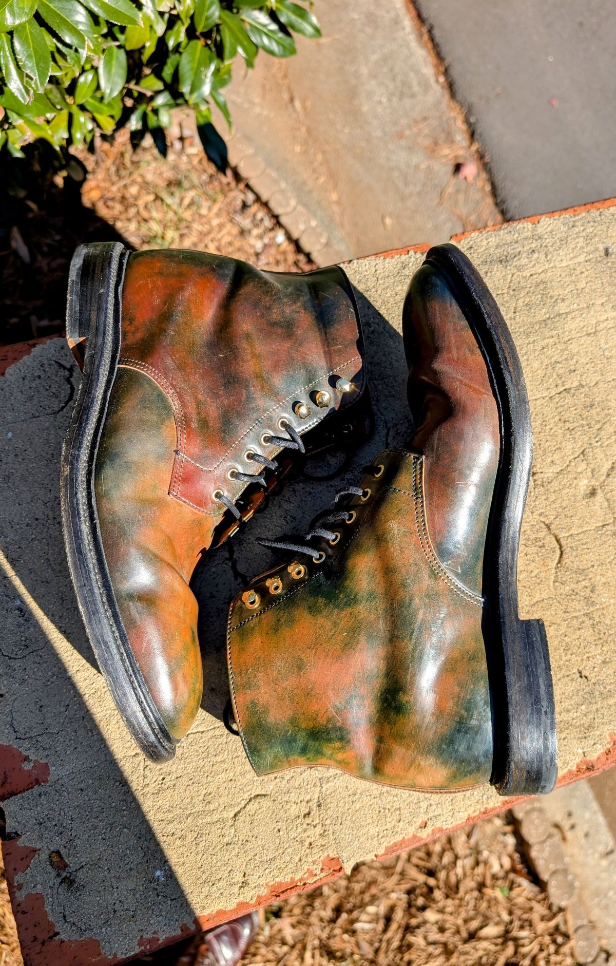 Photo by SIDO on December 2, 2024 of the Grant Stone Edward Boot in Horween Marbled Black Shell Cordovan.
