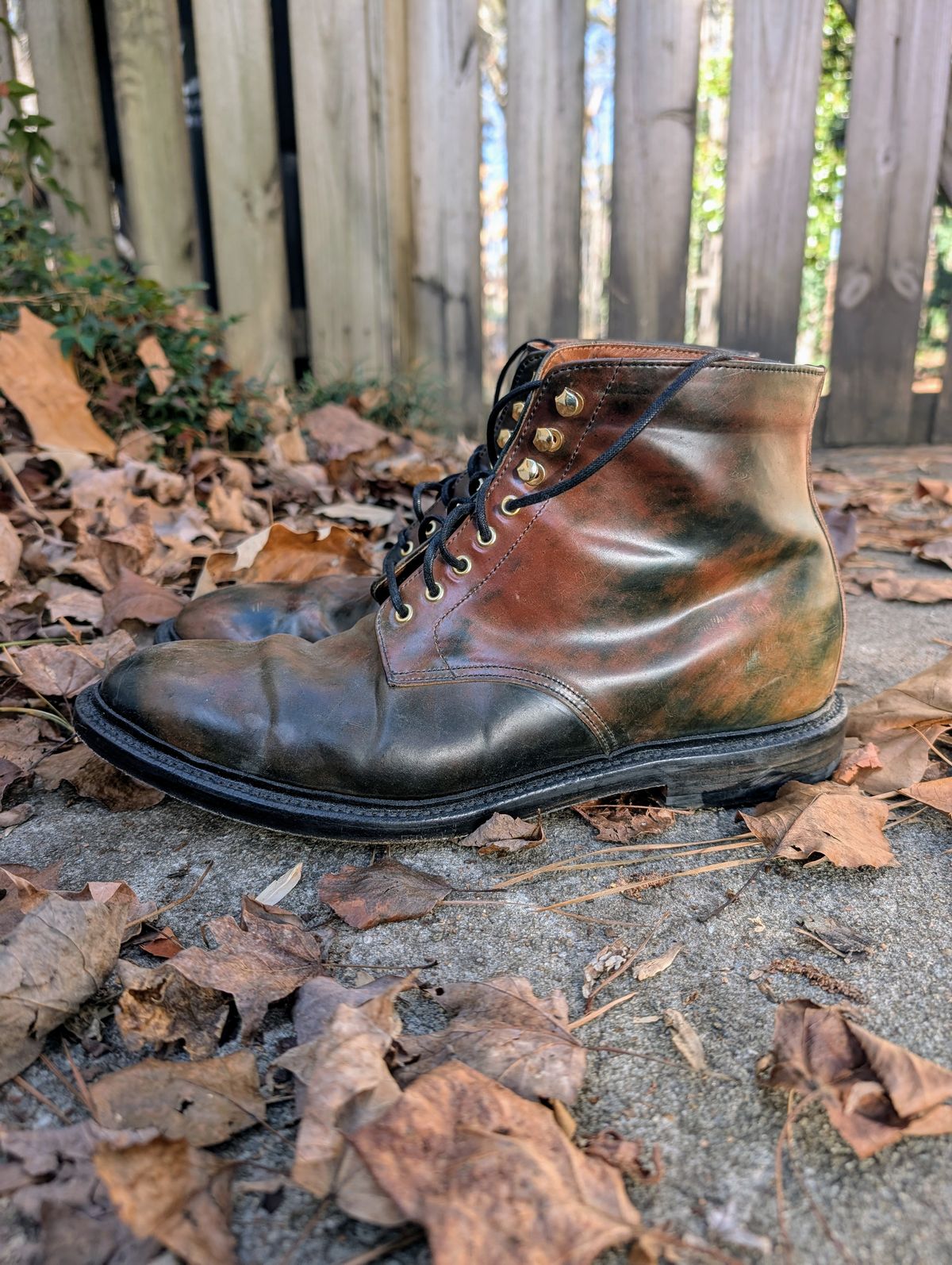 Photo by SIDO on January 4, 2025 of the Grant Stone Edward Boot in Horween Marbled Black Shell Cordovan.