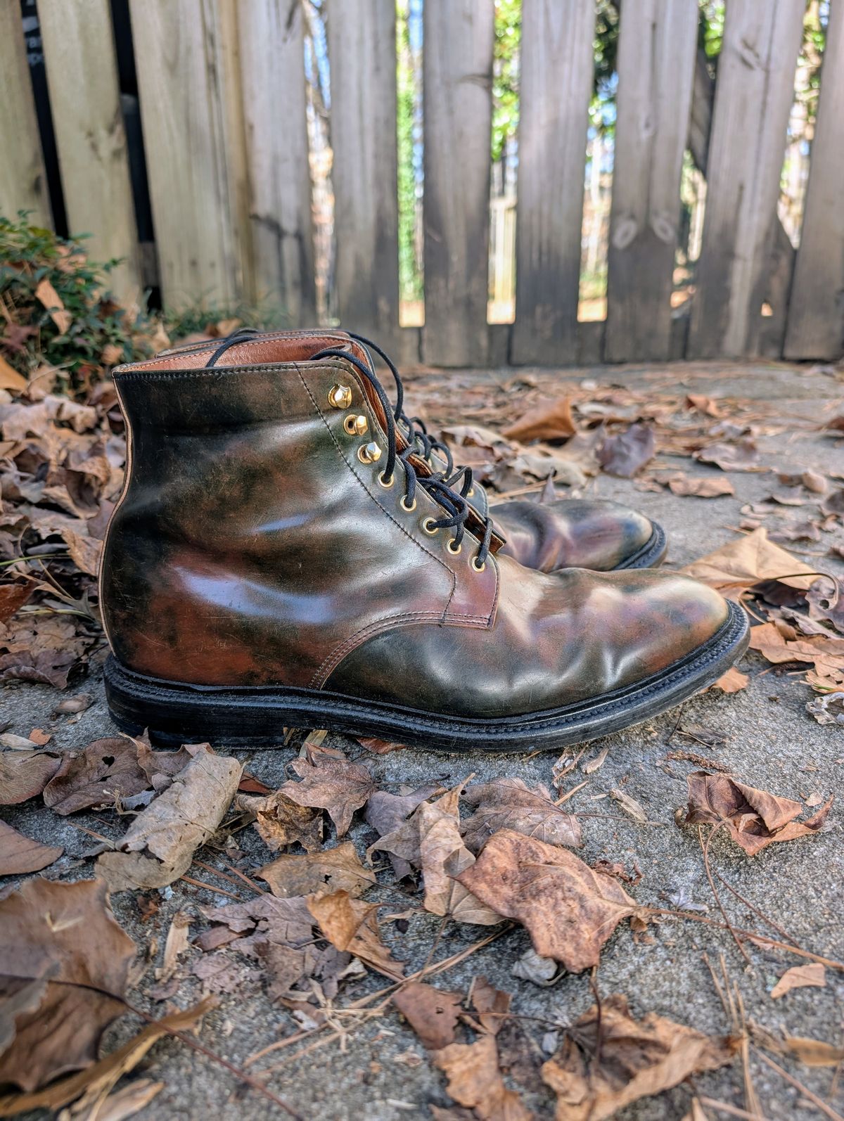 Photo by SIDO on January 4, 2025 of the Grant Stone Edward Boot in Horween Marbled Black Shell Cordovan.
