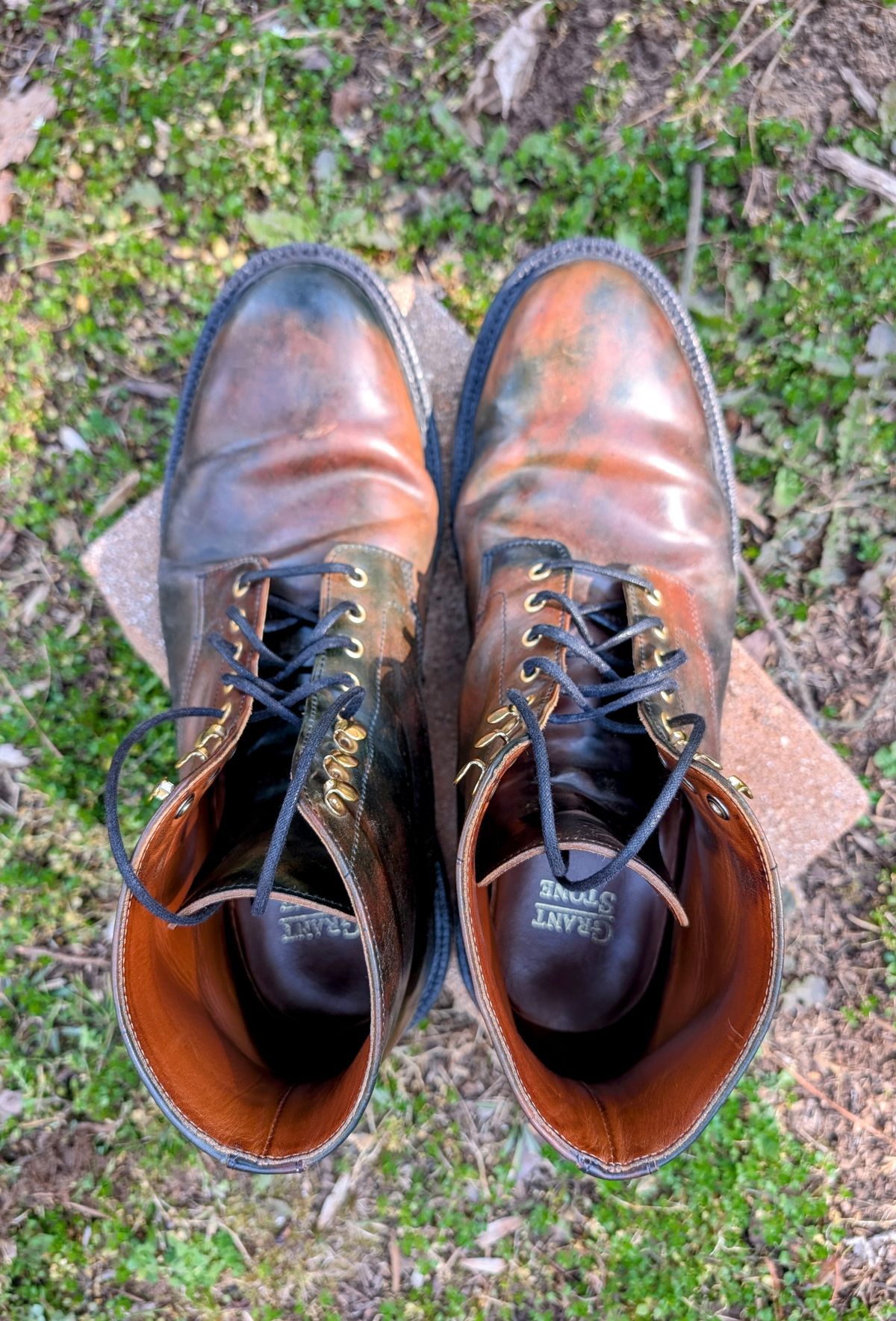 Photo by SIDO on March 1, 2025 of the Grant Stone Edward Boot in Horween Marbled Black Shell Cordovan.