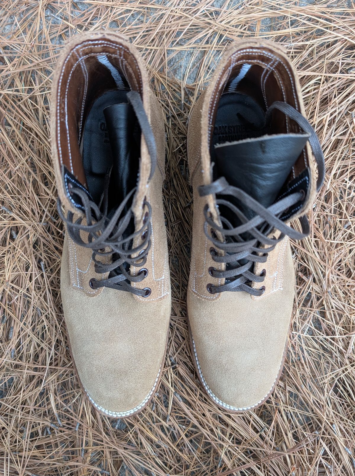 Photo by SIDO on October 1, 2025 of the Oak Street Bootmakers Storm Boot in Horween Natural Chromexcel Roughout.
