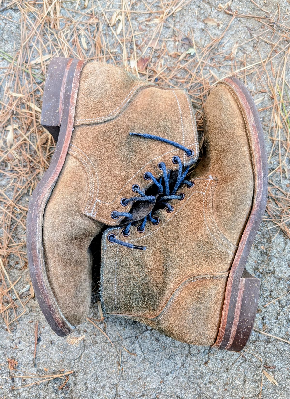 Photo by SIDO on January 1, 2026 of the Oak Street Bootmakers Storm Boot in Horween Natural Chromexcel Roughout.