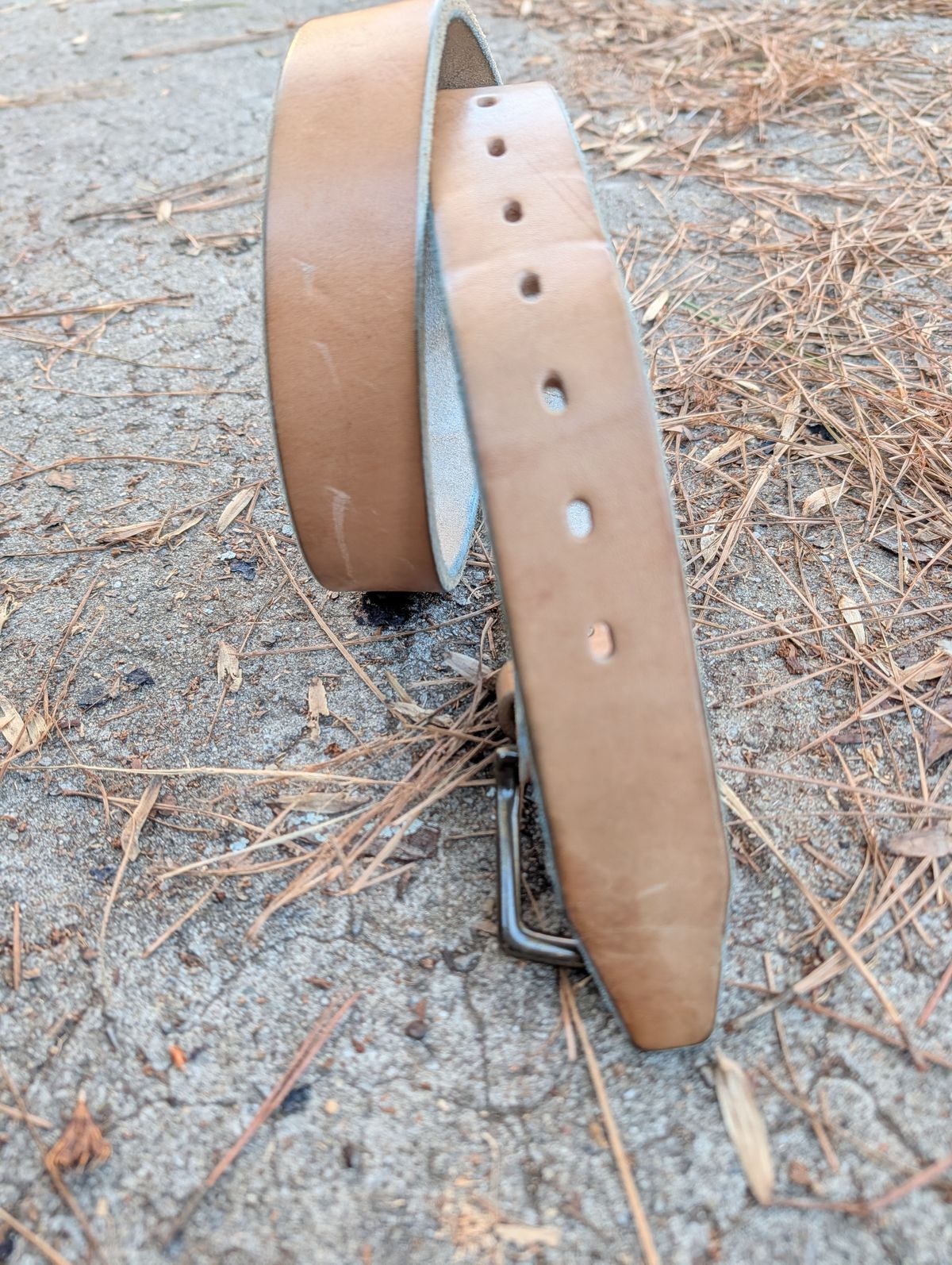 Photo by SIDO on January 1, 2026 of the Carmine Jack Leather Natural Shipyard Belt in Natural Oak Bark Leather.