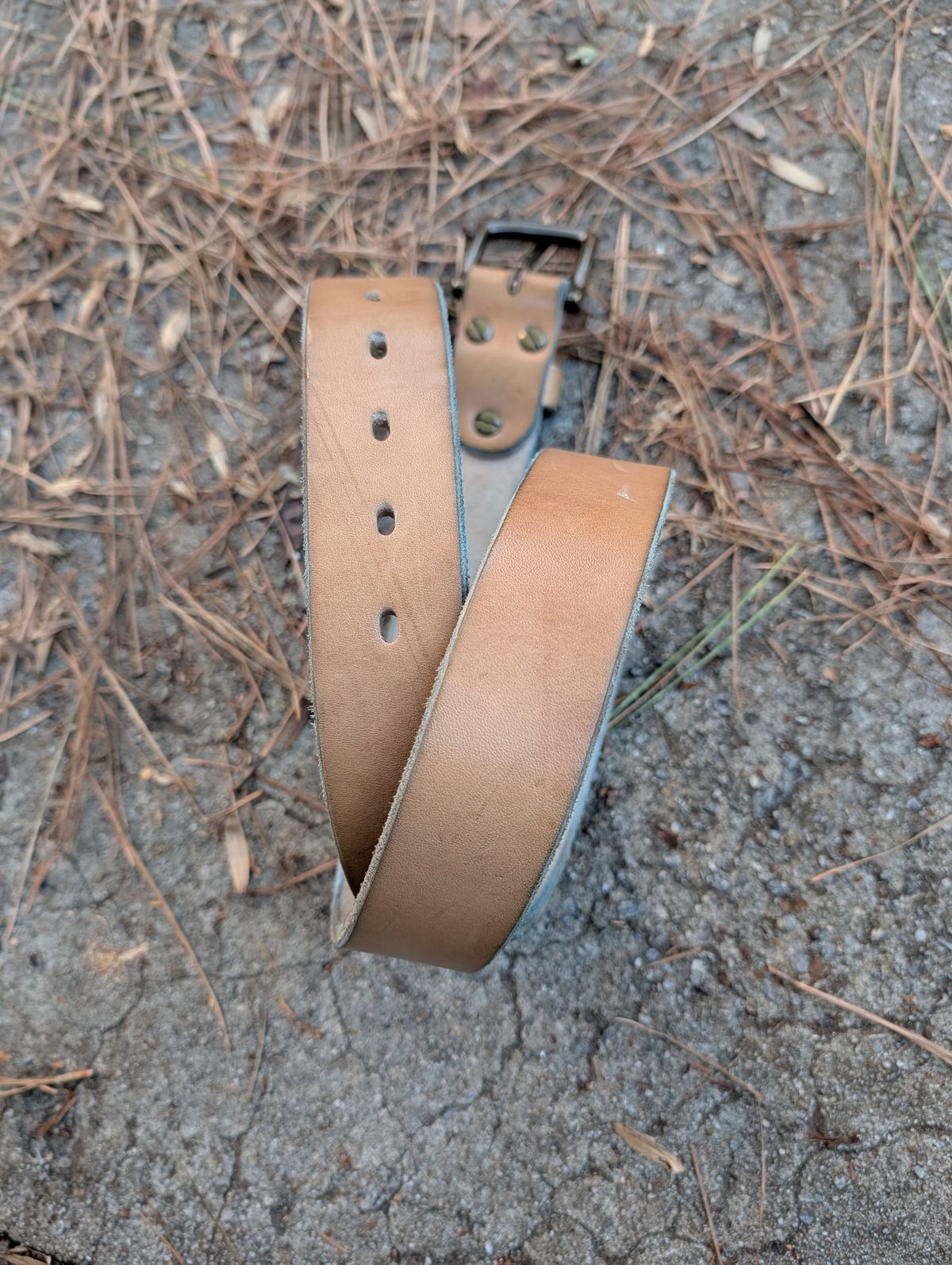 Photo by SIDO on January 1, 2026 of the Carmine Jack Leather Natural Shipyard Belt in Natural Oak Bark Leather.