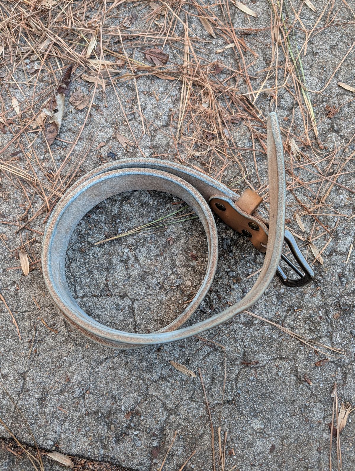 Photo by SIDO on January 1, 2026 of the Carmine Jack Leather Natural Shipyard Belt in Natural Oak Bark Leather.