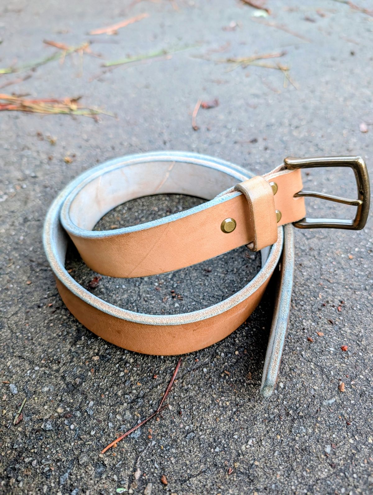 Photo by SIDO on February 4, 2026 of the Carmine Jack Leather Natural Shipyard Belt in Natural Oak Bark Leather.