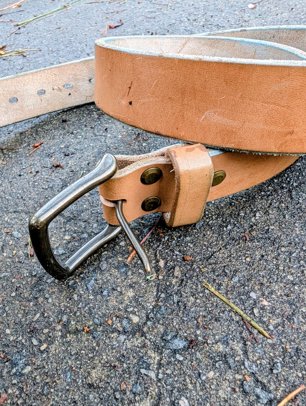 Photo by SIDO on February 4, 2026 of the Carmine Jack Leather Natural Shipyard Belt in Natural Oak Bark Leather.