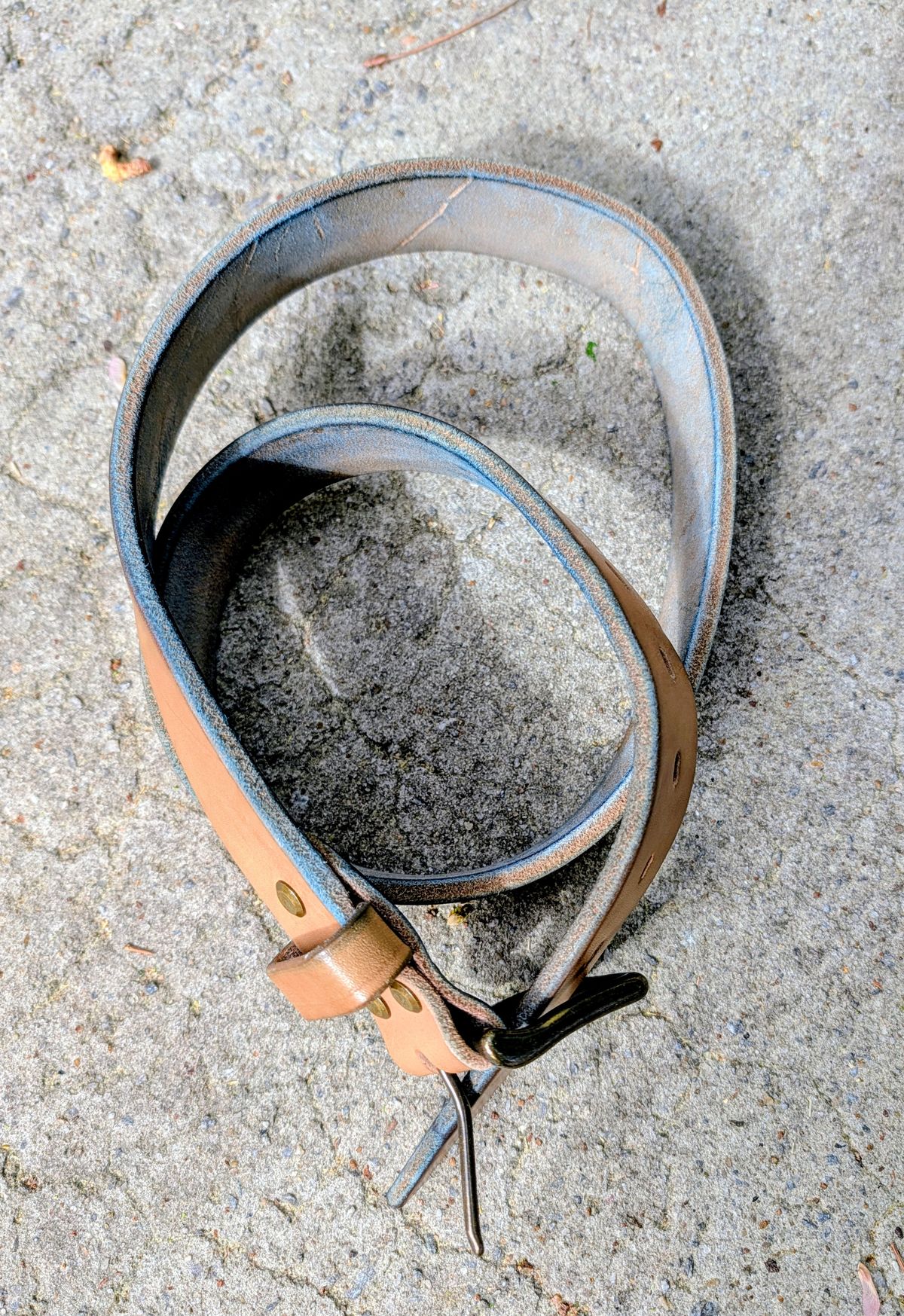 Photo by SIDO on April 1, 2026 of the Carmine Jack Leather Natural Shipyard Belt in Natural Oak Bark Leather.