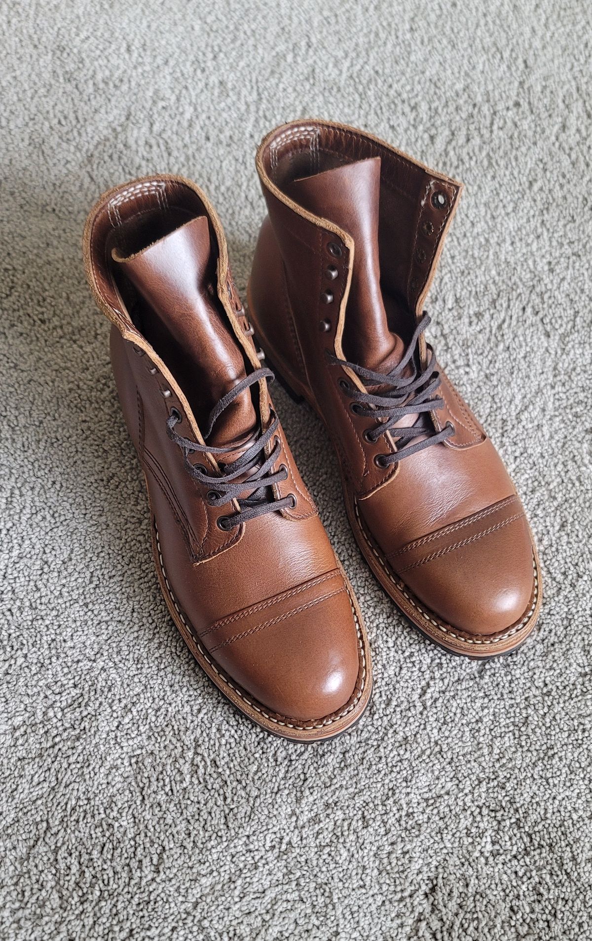 Photo by SIDO on September 21, 2023 of the White's MP-Sherman Toe Cap in Horween British Tan Chromexcel.