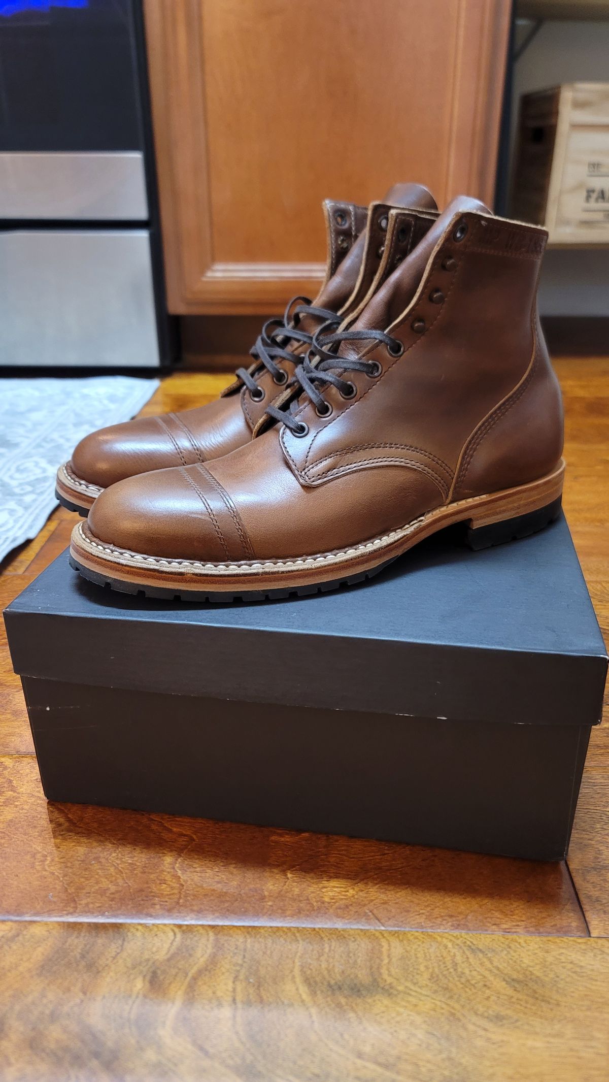 Photo by SIDO on October 1, 2023 of the White's MP-Sherman Toe Cap in Horween British Tan Chromexcel.