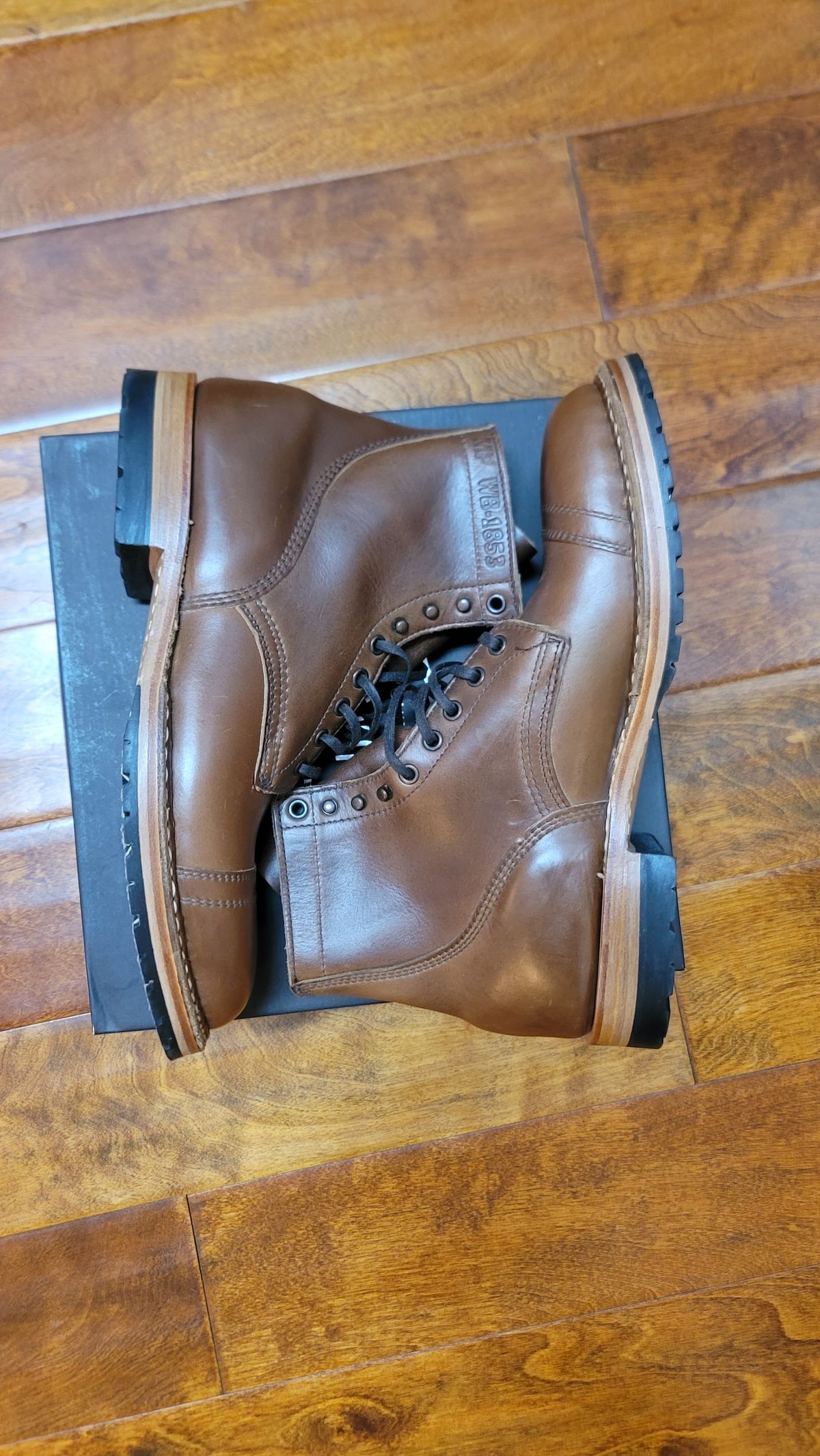 Photo by SIDO on October 1, 2023 of the White's MP-Sherman Toe Cap in Horween British Tan Chromexcel.